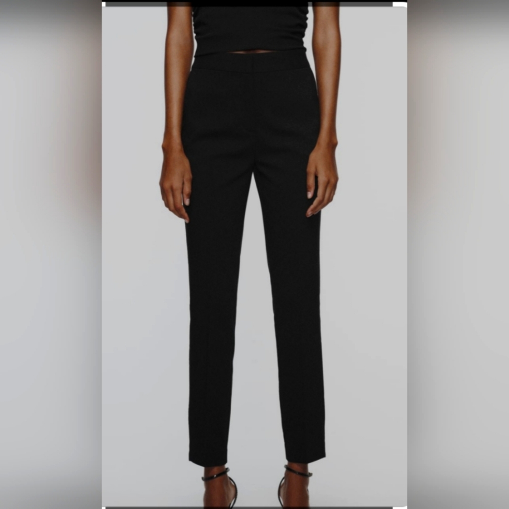 ZARA BASIC COLLECTION. DRESS BLACK PANTS. SIZE 10. LIKE NEW!